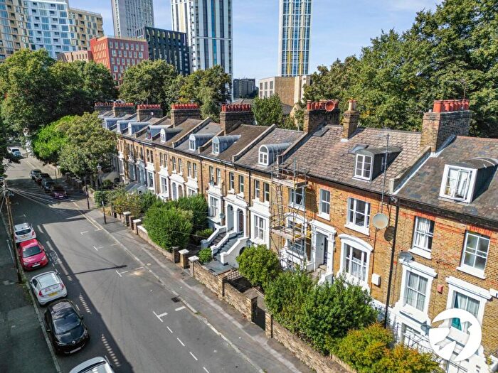 2 Bedroom Maisonette To Rent In Cressingham Road, London, SE13