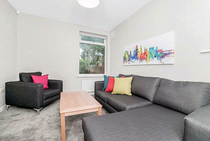 5 Bedroom Terraced House To Rent In Queens Road, Beeston, Nottingham, Nottinghamshire, NG9