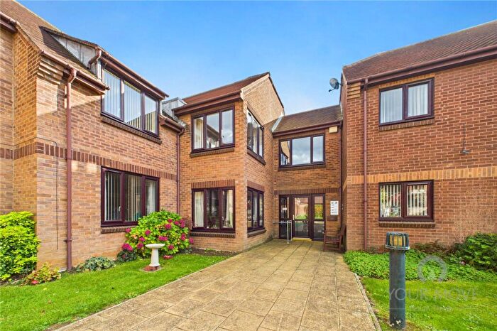 2 Bedroom Flat For Sale In Pond Farm Close, Duston, Northampton, Northamptonshire, NN5