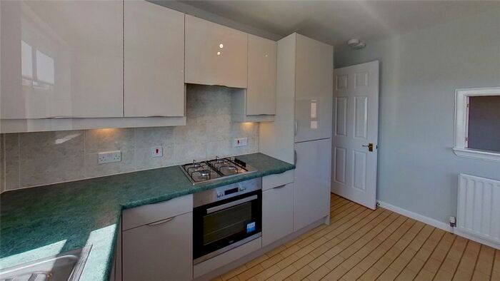 3 Bedroom Flat To Rent In Russell Gardens, Edinburgh, EH12