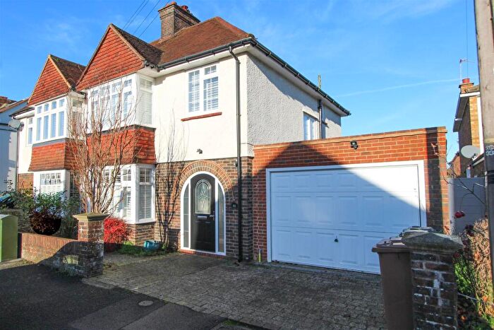 3 Bedroom House For Sale In Diceland Road, Banstead, SM7