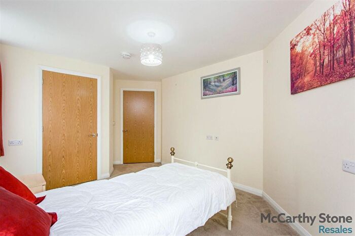 1 Bedroom Flat For Sale In Burlington Gardens, Leyland, PR25