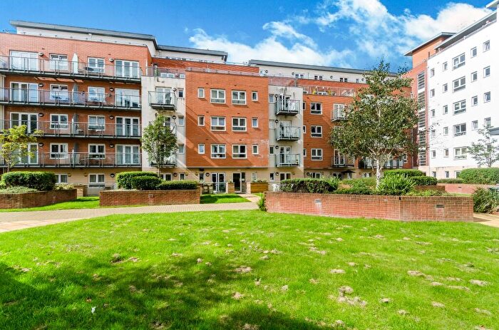 1 Bedroom Apartment To Rent In Oceana Boulevard, Southampton, SO14