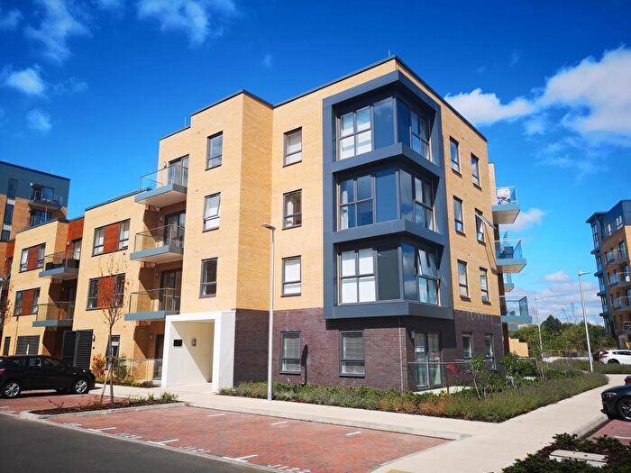 1 Bedroom Apartment To Rent In Kennet Island, Reading, RG2
