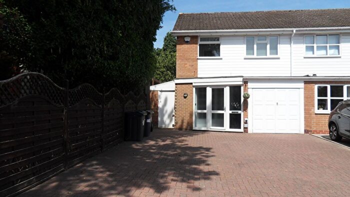 3 Bedroom Semi-Detached House To Rent In Bishops Road, Sutton Coldfield, B73