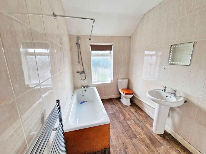 2 Bedroom End Of Terrace House For Sale In Council Street, Lutterworth, LE17