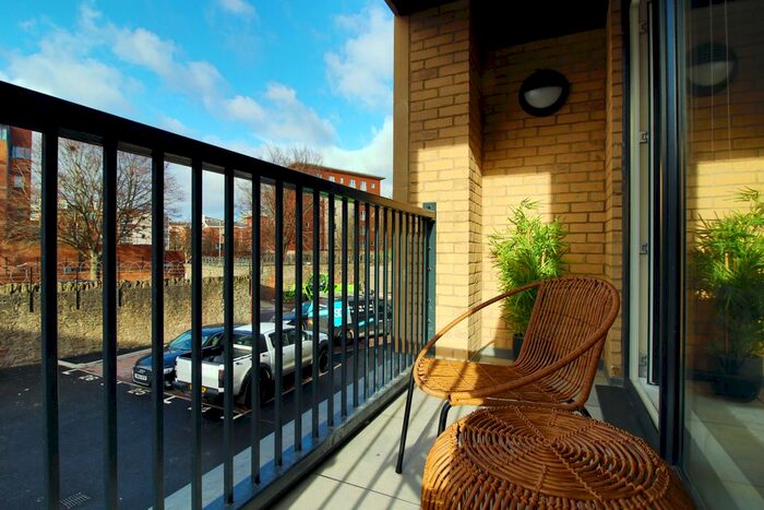 2 Bedroom Flat To Rent In Casablanca Building, Caerdydd, Caerdydd, CF10