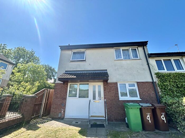 3 Bedroom House To Rent In Cardinal Close, Nottingham, NG3