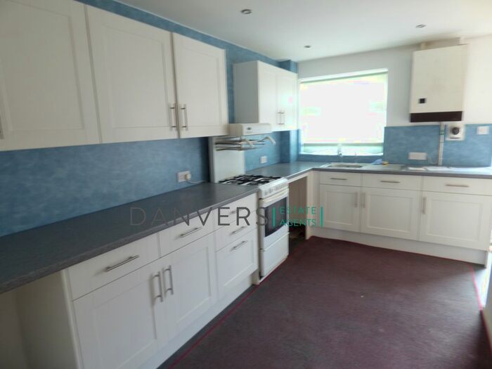 3 Bedroom Terraced House To Rent In Clifford Street, Leicester, LE3