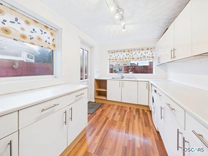 3 Bedroom Terraced House For Sale In Hastings Grove, Hull, HU5
