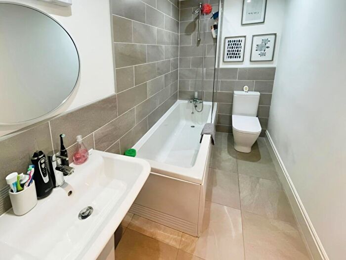 1 Bedroom Flat To Rent In Windermere Terrace, Liverpool, Merseyside, L8