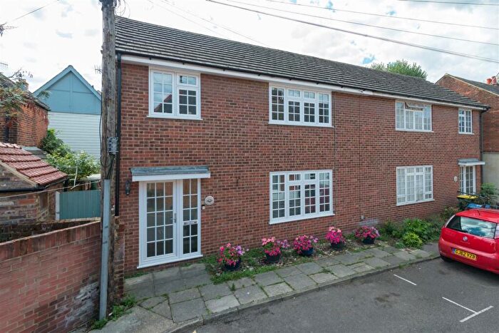 3 Bedroom Semi Detached House For Sale In St Edmunds Road, Canterbury, CT1