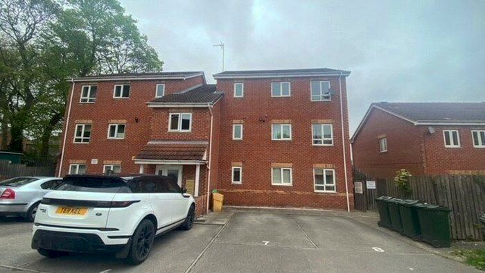 2 Bedroom Flat To Rent In Doncaster Road, Barnsley, South Yorkshire, S70