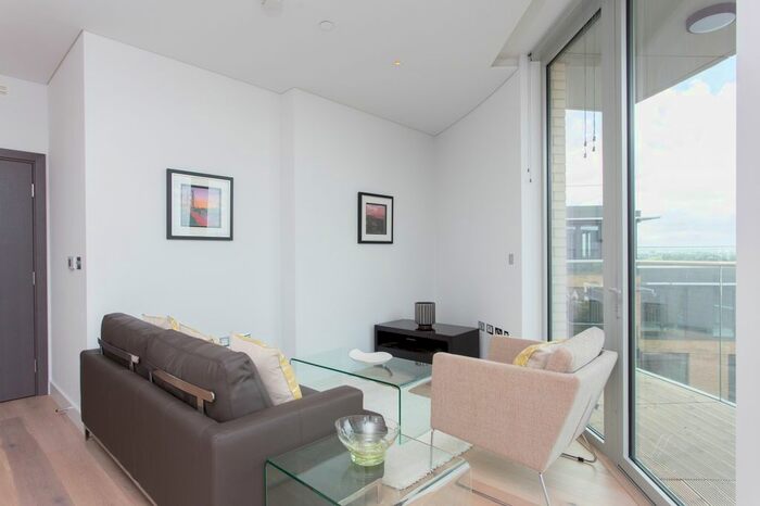 2 Bedroom Flat To Rent In Grand Tower, Putney Plaza, Putney, SW15