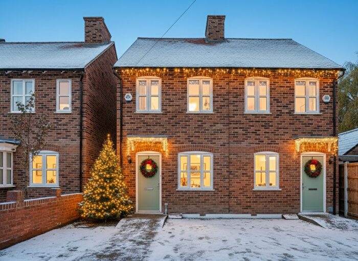 2 Bedroom Semi Detached House For Sale In Hemel Hempstead Road, Redbourn, AL3