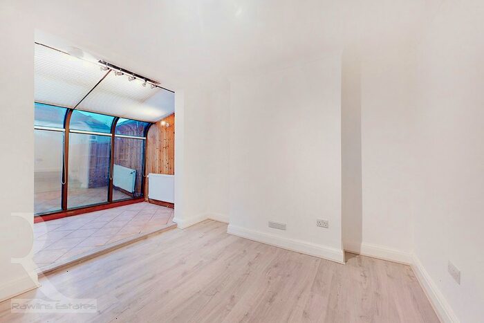 1 Bedroom Flat To Rent In Brent Park Road, London, NW4