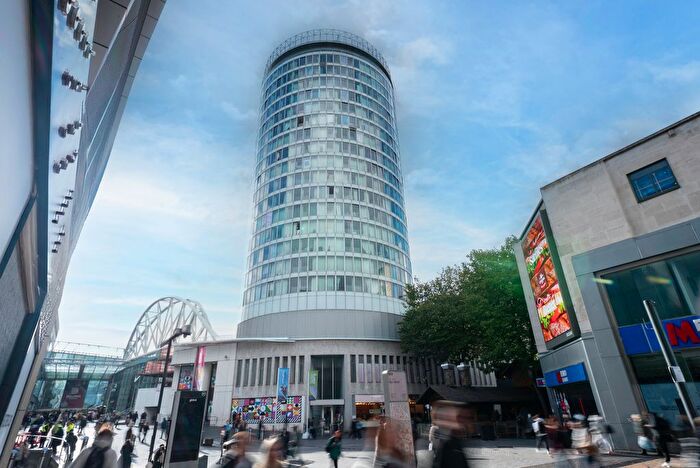 Studio To Rent In The Rotunda, New Street, B2
