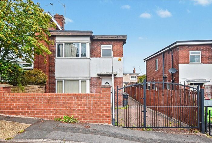 3 Bedroom Semi-Detached House For Sale In Parkwood Road, Leeds, West Yorkshire, LS11