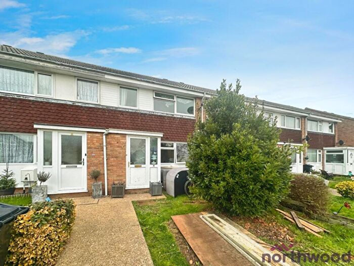 3 Bedroom Terraced House To Rent In Newington Gardens, Clacton-On-Sea, CO15