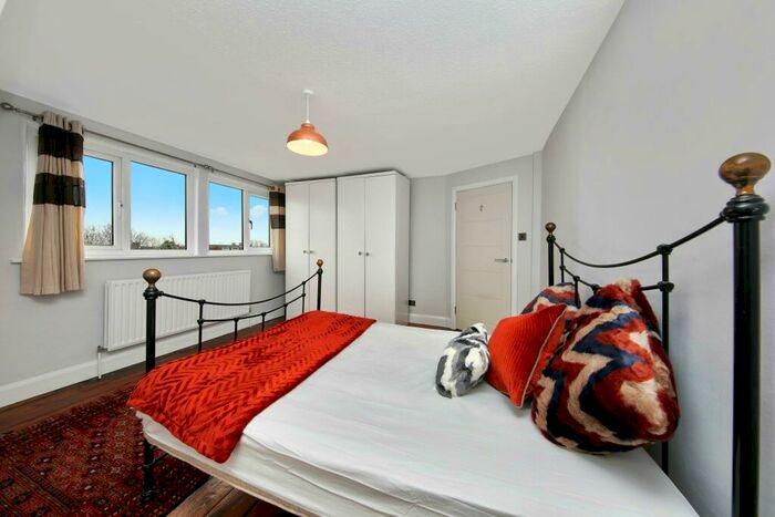 1 Bedroom Flat To Rent In Adolphus Road, London, N4