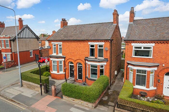 3 Bedroom Semi-Detached House For Sale In Winnington Lane, Northwich, CW8