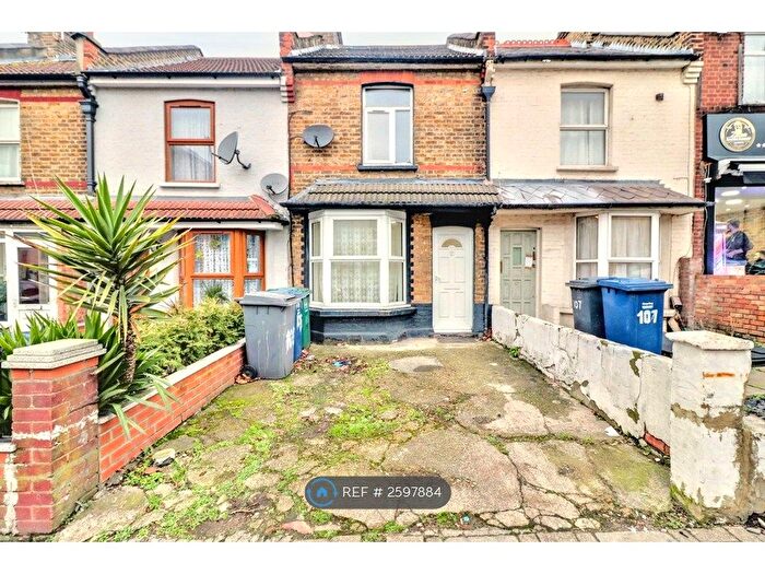 3 Bedroom Terraced House To Rent In Colindale Avenue, London, NW9