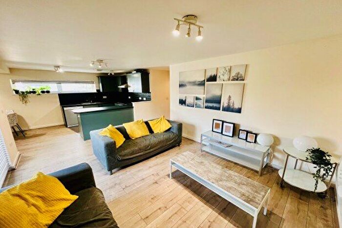 2 Bedroom Flat To Rent In Hulme High Street, Manchester, M15