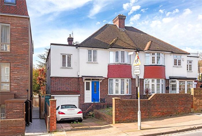 3 Bedroom Semi Detached House For Sale In Dog Kennel Hill, East Dulwich, London, SE22