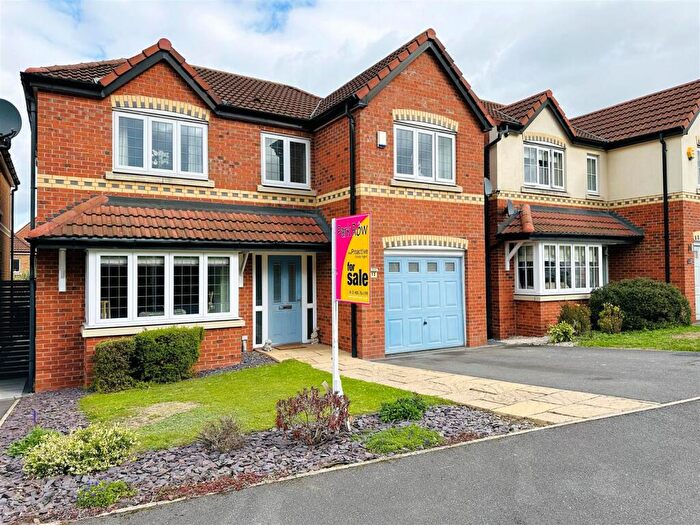 4 Bedroom Detached House For Sale In Hesley Road, Harworth, Doncaster, DN11