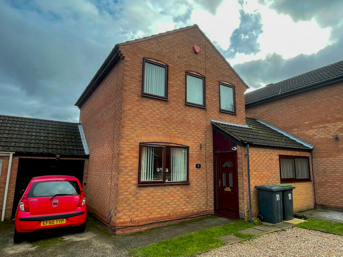 3 Bedroom Link Detached House To Rent In Azalea Court, Giltbrook, NG16