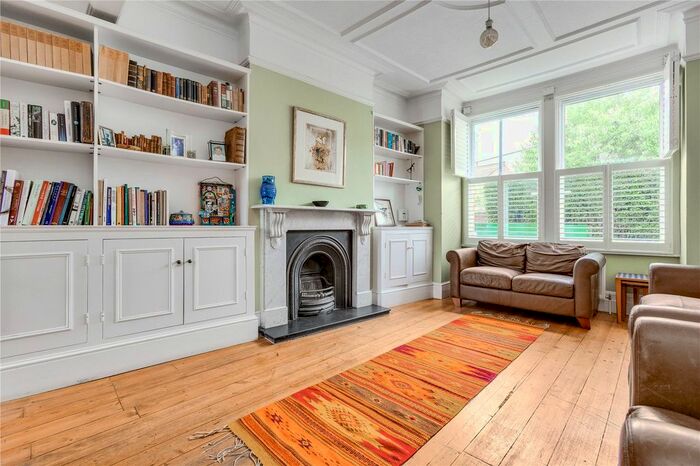 5 Bedroom Terraced House To Rent In Honeybrook Road, Thornton, SW12