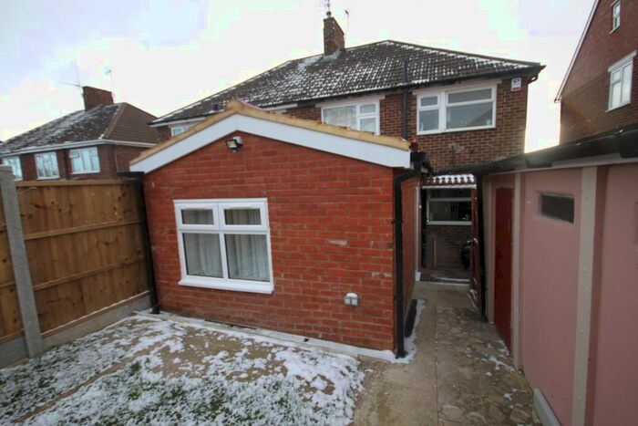 1 Bedroom Studio To Rent In Grampian Way, Luton LU3