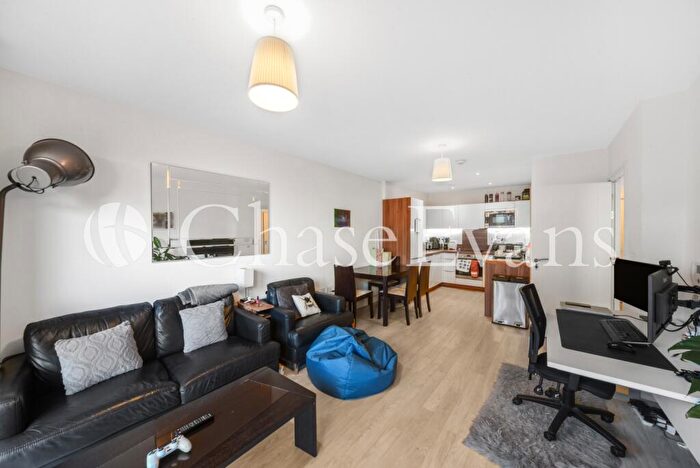 1 Bedroom Flat For Sale In Greenland Place, Pell Street, Surrey Quays, London, SE8