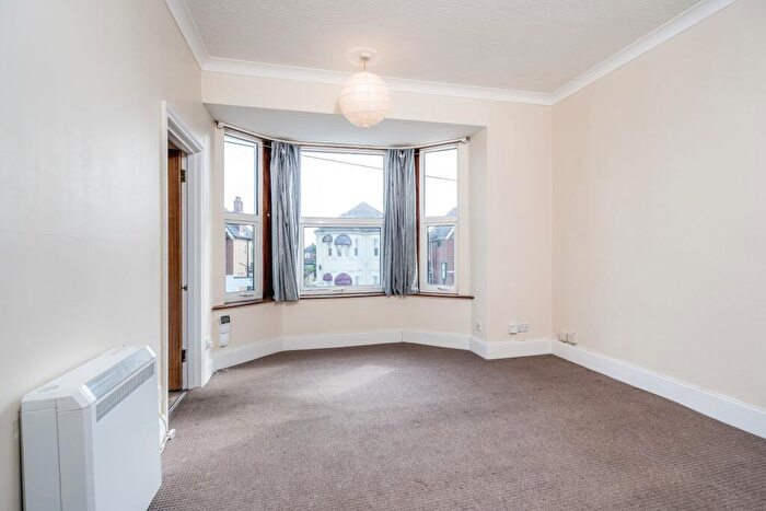 1 Bedroom Flat To Rent In Landguard Road, Shirley, Southampton., SO15