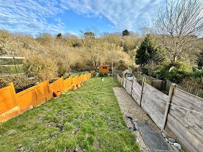 3 Bedroom Terraced House For Sale In Harold Road, Hastings, TN35