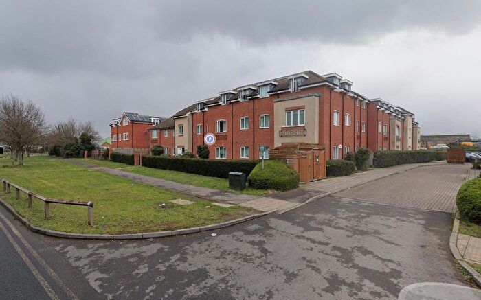 2 Bedroom Flat To Rent In Dudley Place, Stanwell, Staines-Upon-Thames, TW19