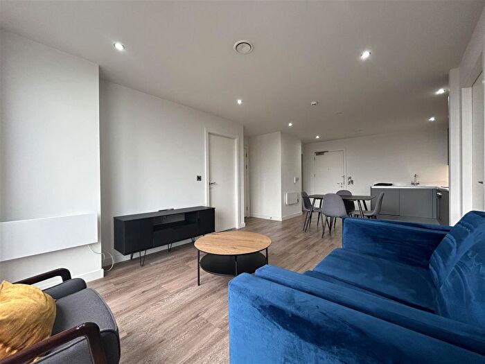 2 Bedroom Flat For Sale In Oxygen Tower, Manchester, M1