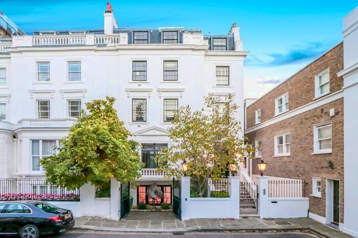 7 Bedroom Property To Rent In Hyde Park Gate, London, SW7