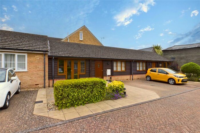 Bungalow To Rent In Hunts End Court, Buckden, Huntingdon, Cambs, PE19