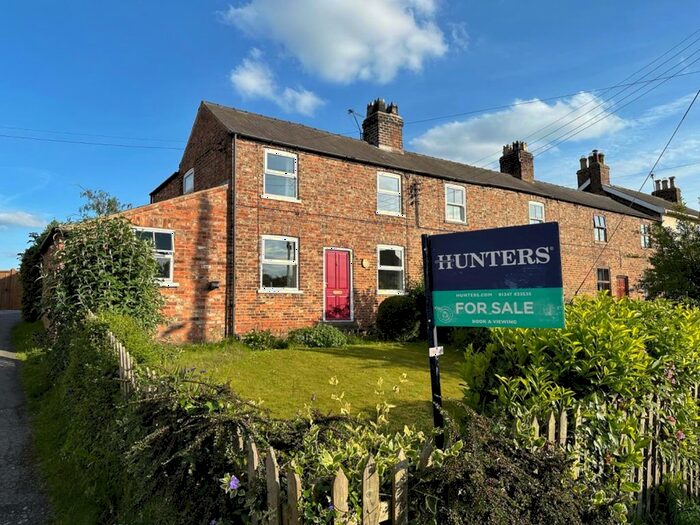 3 Bedroom End Of Terrace House For Sale In Clay Cottage North End, Raskelf, York, YO61