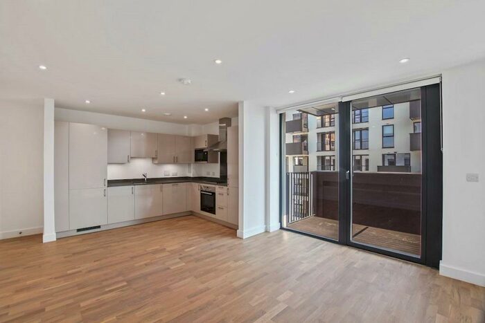 1 Bedroom Apartment To Rent In Burgess Springs, Chelmsford, CM1