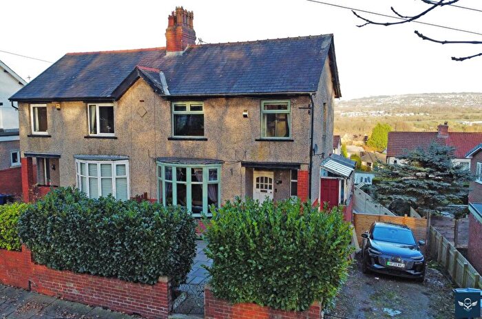 3 Bedroom Semi Detached House For Sale In Ighten Road, Ightenhill, Burnley, BB12