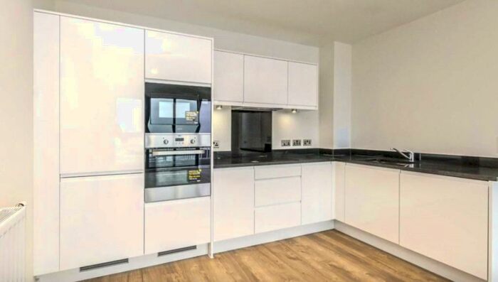 2 Bedroom Flat To Rent In Baronet House, London, NW10