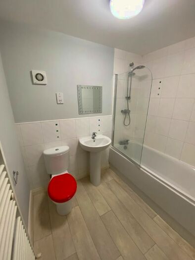 2 Bedroom Semi-Detached House To Rent In Stonegate Mews, Balby, Doncaster, DN4