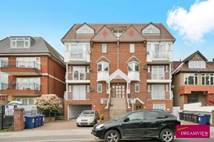 3 Bedroom Detached House For Sale In Highview House, NW4