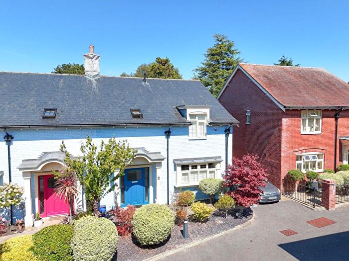 2 Bedroom Semi-Detached House For Sale In Homefield Close, Winkton, Christchurch, BH23
