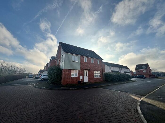 3 Bedroom House To Rent In Hartley Close, Coventry, CV6