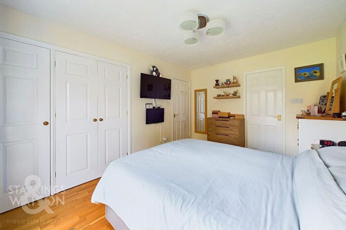 2 Bedroom Detached Bungalow For Sale In Elizabeth Bonhote Close, Bungay, NR35