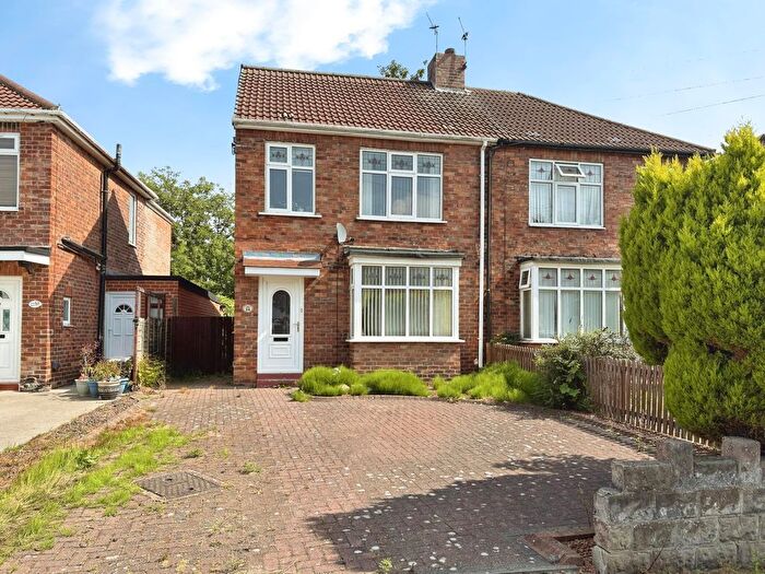 2 Bedroom Semi-Detached House For Sale In Garden Croft, Newcastle Upon Tyne, NE12