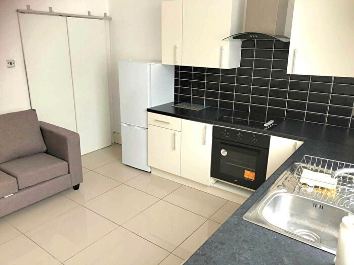 3 Bedroom House To Rent In Northbourne Street, Salford, M6